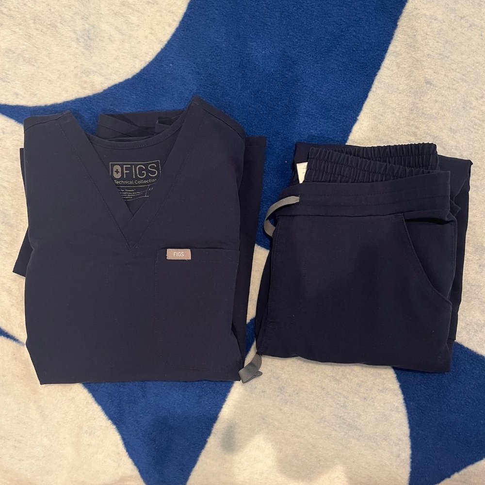 EUC Figs Navy Set